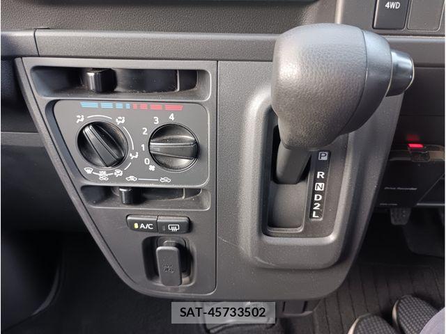 Daihatsu HIJET CARGO 2021-10 8829354-7