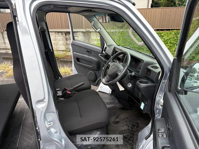 Daihatsu HIJET CARGO 2019-05 8871147-9