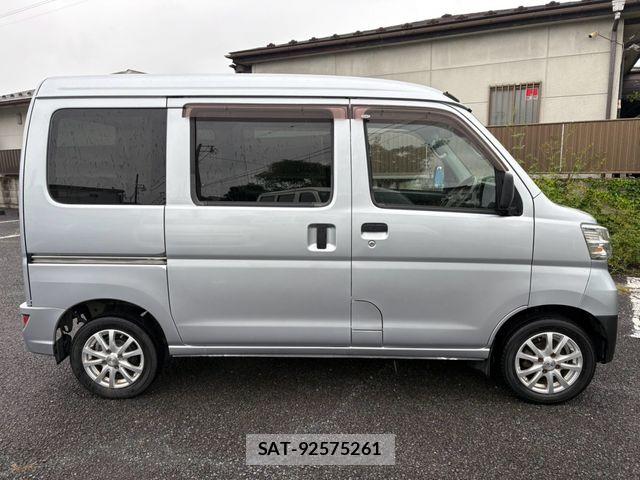 Daihatsu HIJET CARGO 2019-05 8871147-6