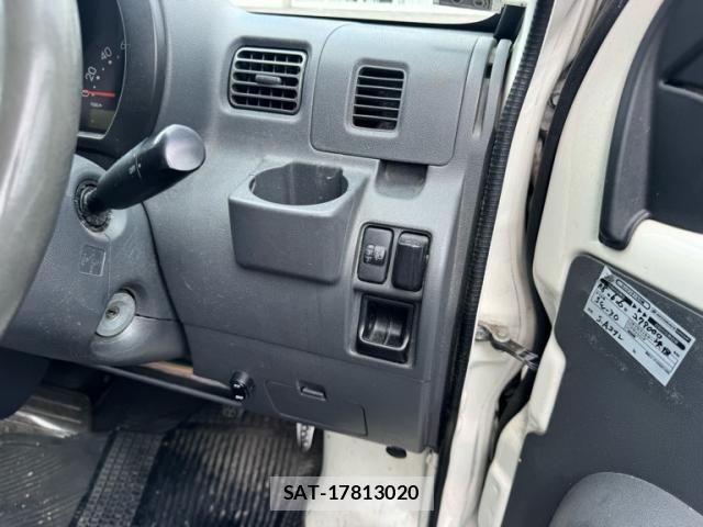 Daihatsu HIJET CARGO 2010-07 8871146-15