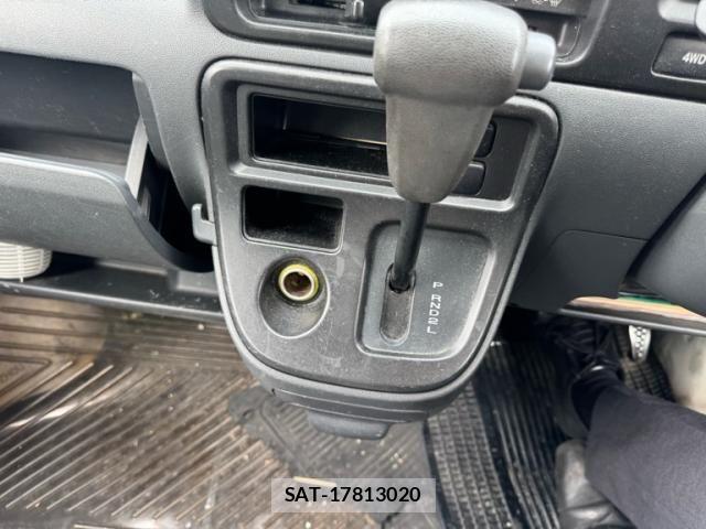 Daihatsu HIJET CARGO 2010-07 8871146-19