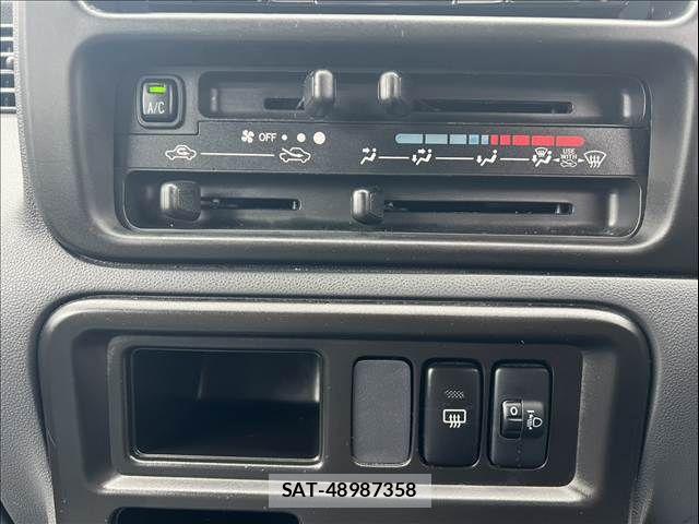 Daihatsu HIJET CARGO 2016-08 8880037-19