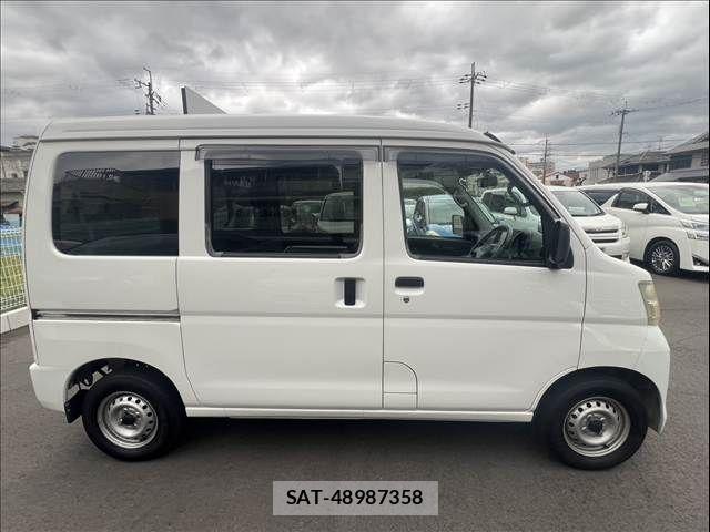 Daihatsu HIJET CARGO 2016-08 8880037-5