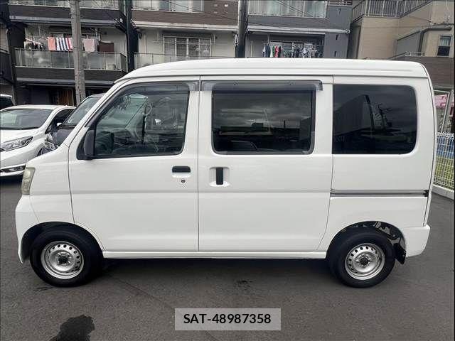 Daihatsu HIJET CARGO 2016-08 8880037-6