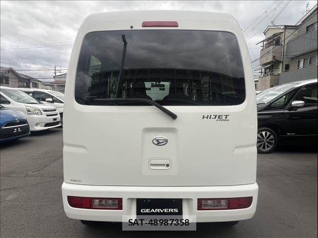 Daihatsu HIJET CARGO 2016-08 8880037-8