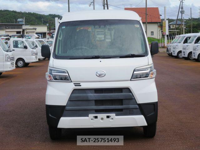 Daihatsu HIJET CARGO 2020-05 8880036-1