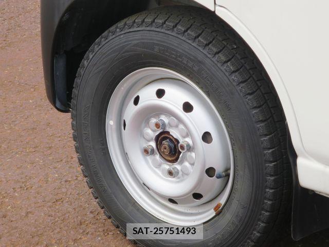 Daihatsu HIJET CARGO 2020-05 8880036-21