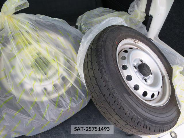 Daihatsu HIJET CARGO 2020-05 8880036-22