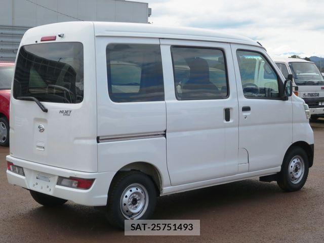 Daihatsu HIJET CARGO 2020-05 8880036-2