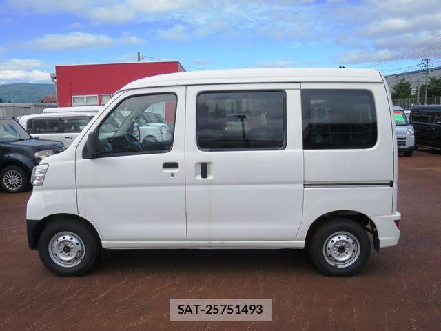 Daihatsu HIJET CARGO 2020-05 8880036-4