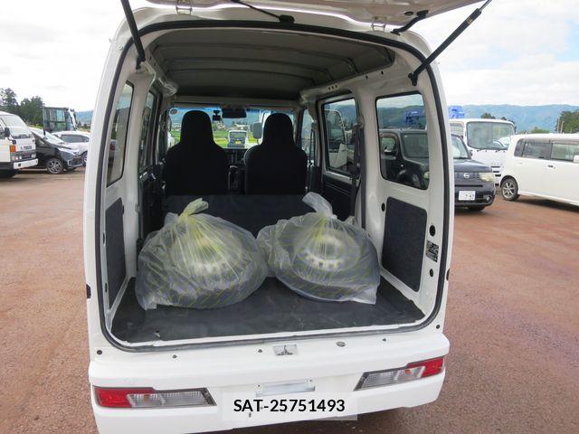 Daihatsu HIJET CARGO 2020-05 8880036-7