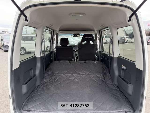 Daihatsu HIJET CARGO 2021-04 8880035-13