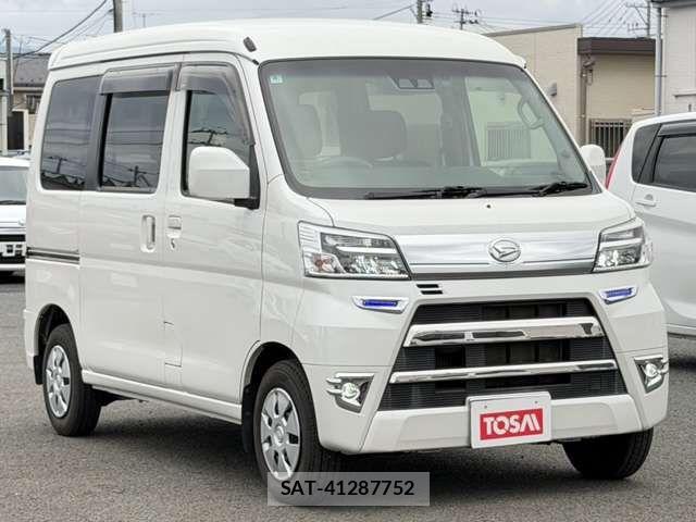 Daihatsu HIJET CARGO 2021-04 8880035-17