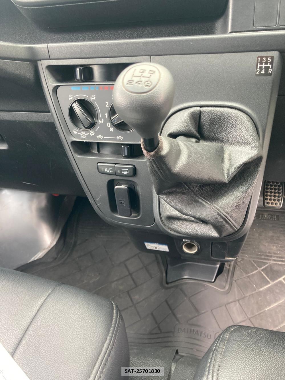 Daihatsu HIJET CARGO 2019 1311412-19