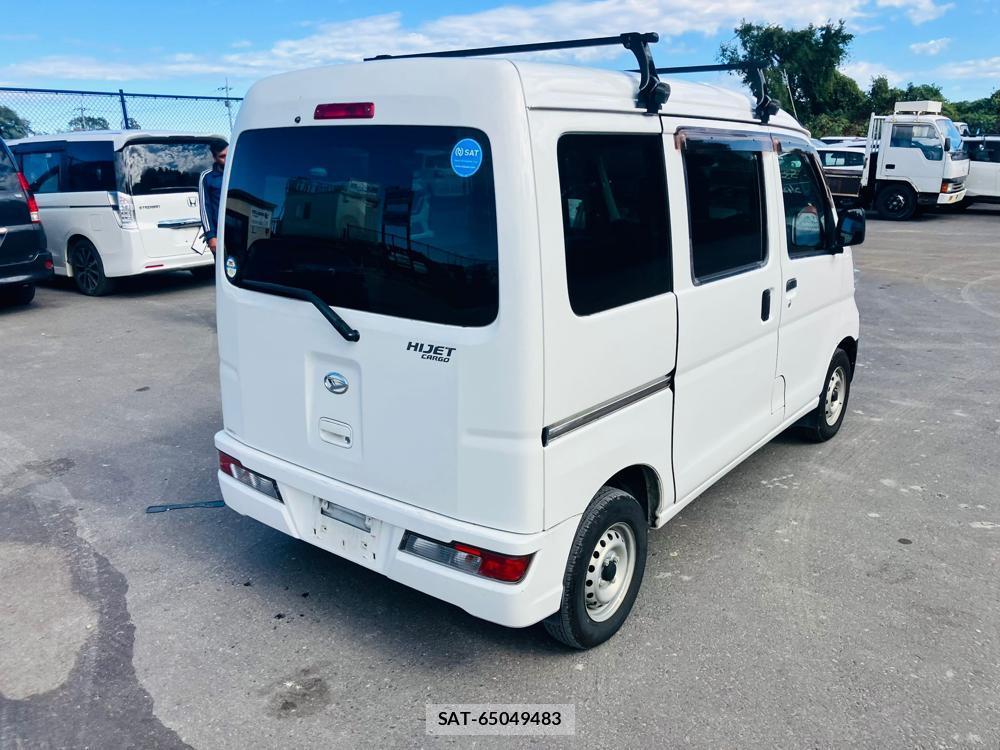 Daihatsu HIJET CARGO 2019 1329138-4