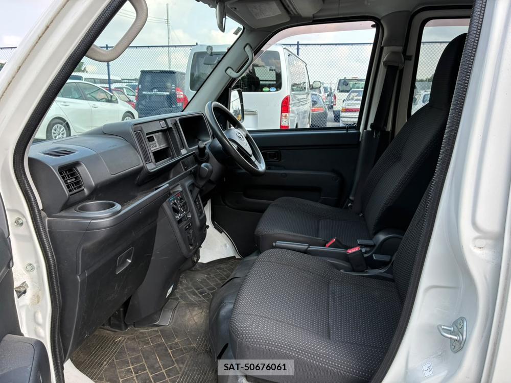 Daihatsu HIJET CARGO 2020 7332497-10