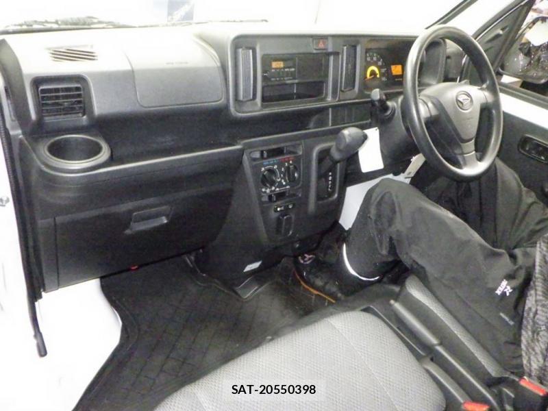 Daihatsu HIJET CARGO 2020-09 8766401-4