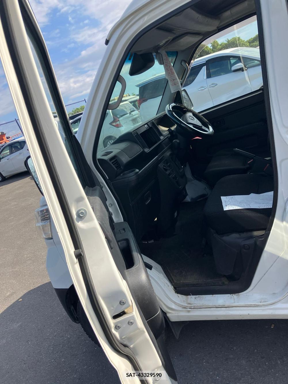 Daihatsu HIJET CARGO 2018 1297037-10