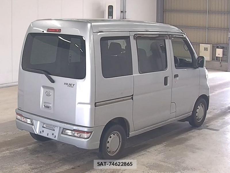 Daihatsu  2020-03 8665584-1