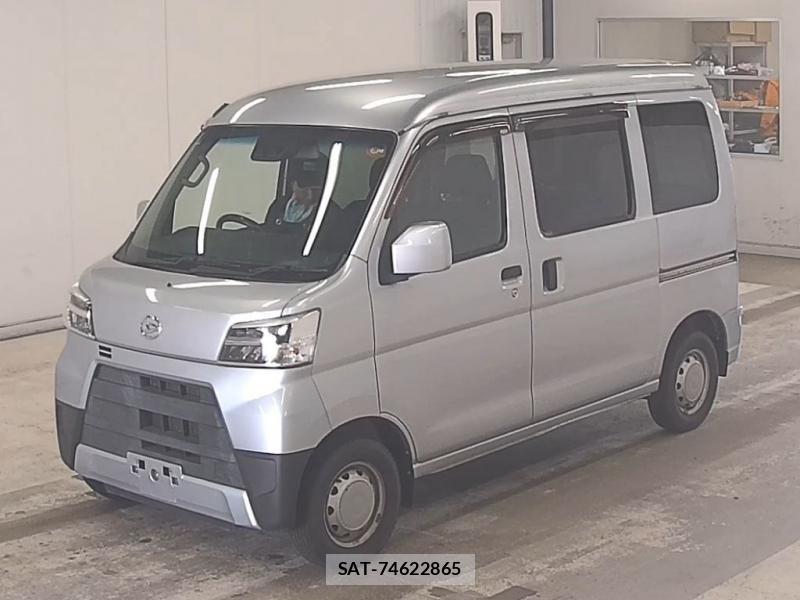 Daihatsu  2020-03 8665584-3