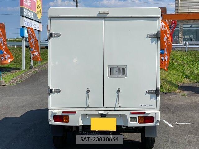 Daihatsu HIJET TRUCK 2015-06 1138834-3