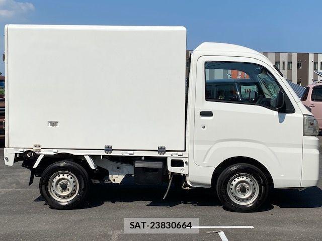 Daihatsu HIJET TRUCK 2015-06 1138834-5