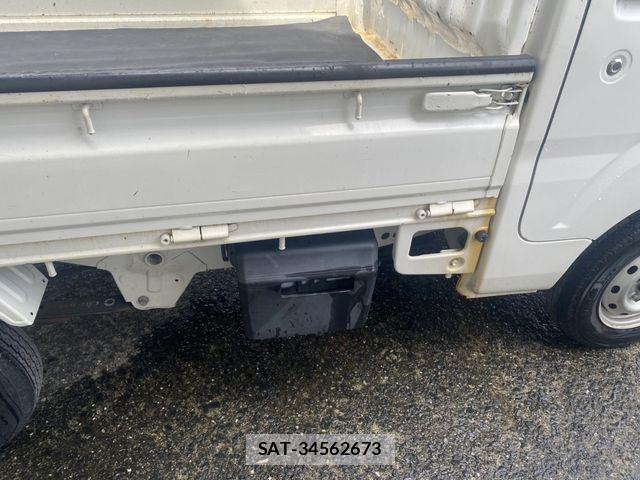Daihatsu HIJET TRUCK 2017-05 1217430-18