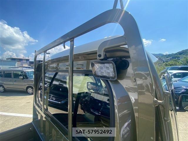 Daihatsu HIJET TRUCK 2023-03 1221768-9