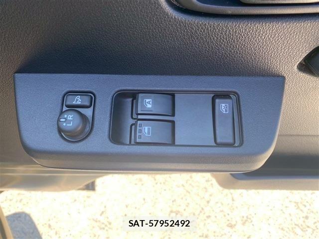 Daihatsu HIJET TRUCK 2023-03 1221768-26