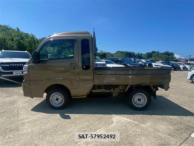 Daihatsu HIJET TRUCK 2023-03 1221768-5
