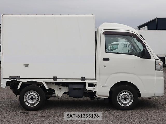 Daihatsu HIJET TRUCK 2015-11 1228280-7