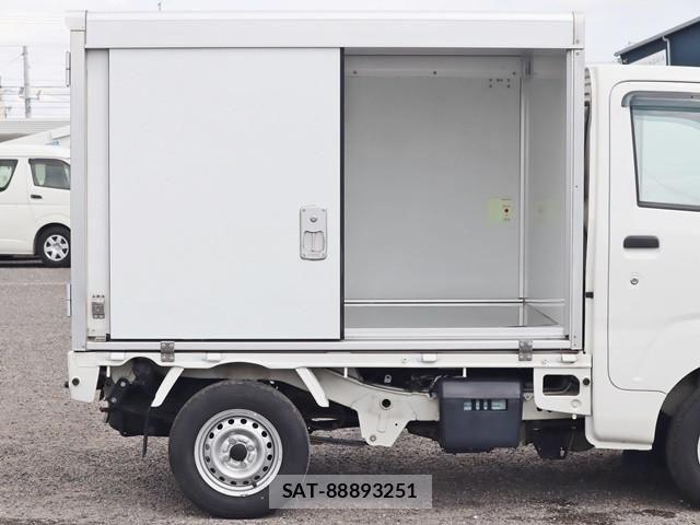 Daihatsu HIJET TRUCK 2019-04 1228283-9
