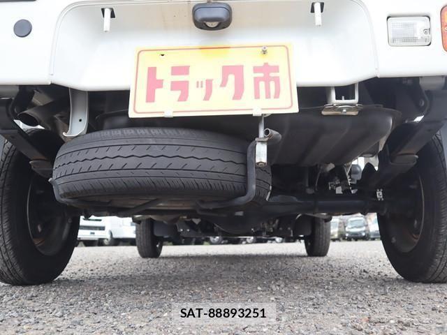 Daihatsu HIJET TRUCK 2019-04 1228283-20