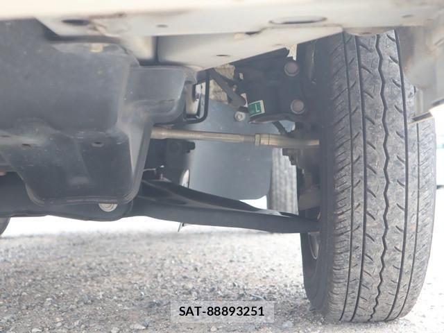 Daihatsu HIJET TRUCK 2019-04 1228283-24