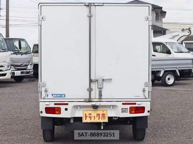 Daihatsu HIJET TRUCK 2019-04 1228283-5