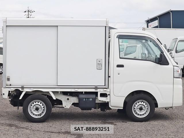 Daihatsu HIJET TRUCK 2019-04 1228283-7