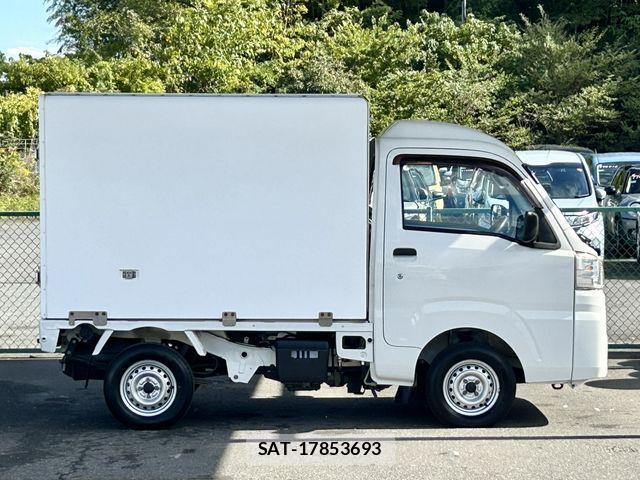 Daihatsu HIJET TRUCK 2016-06 1361944-9