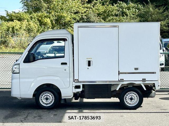Daihatsu HIJET TRUCK 2016-06 1361944-7