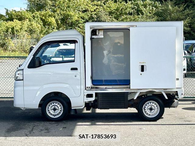 Daihatsu HIJET TRUCK 2016-06 1361944-8