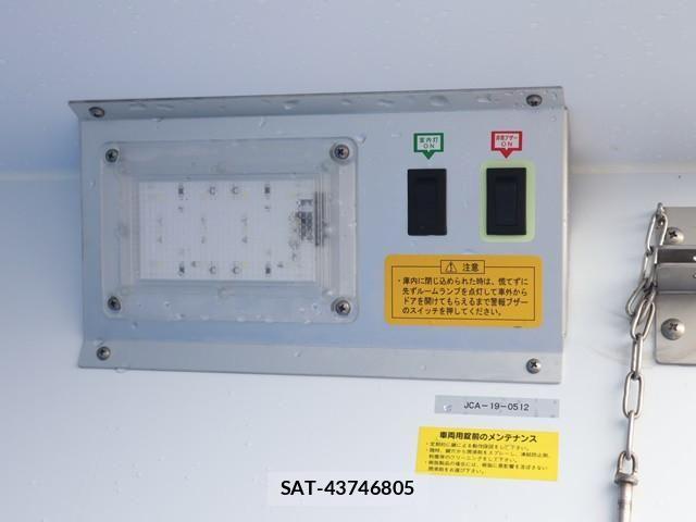 Daihatsu HIJET TRUCK 2023-05 1743597-14