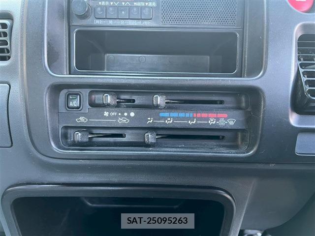 Daihatsu HIJET TRUCK 2012-05 2099603-15