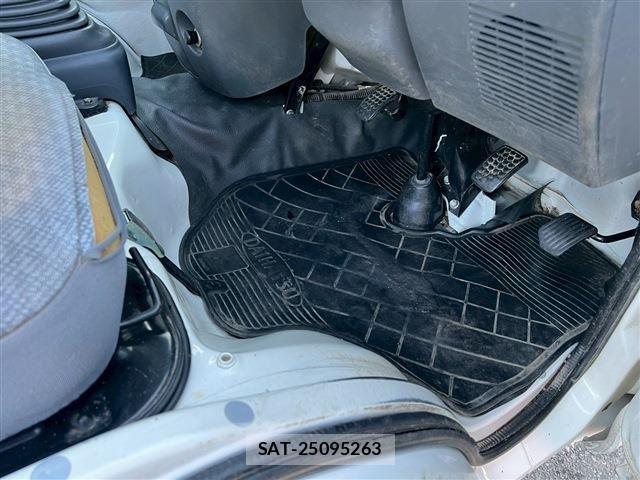 Daihatsu HIJET TRUCK 2012-05 2099603-20