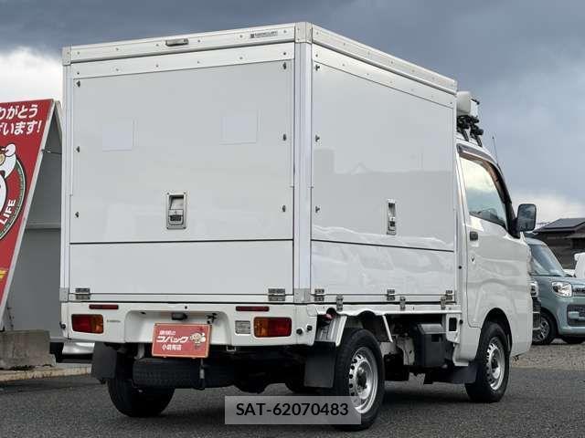 Daihatsu HIJET TRUCK 2018-08 2666477-11