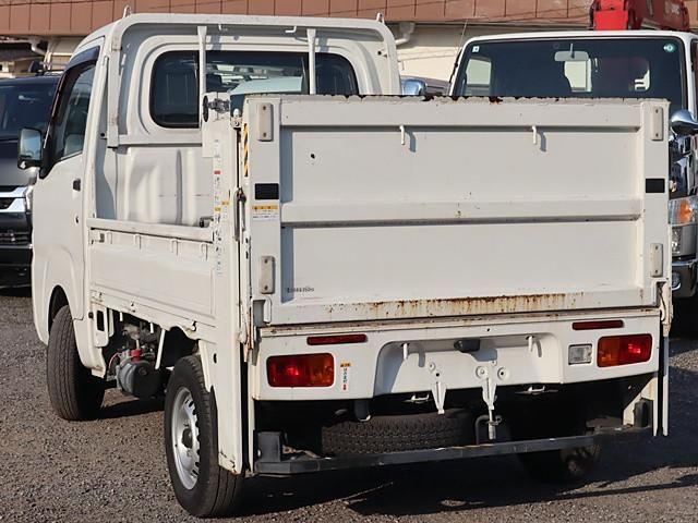 Daihatsu HIJET TRUCK 2017-11 2709500-1