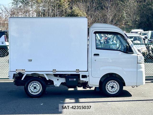 Daihatsu HIJET TRUCK 2016-06 3832938-9