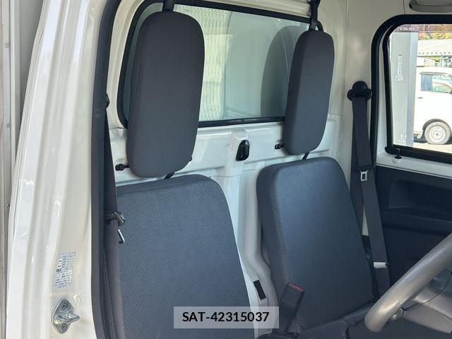 Daihatsu HIJET TRUCK 2016-06 3832938-20