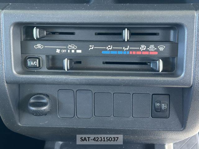 Daihatsu HIJET TRUCK 2016-06 3832938-22