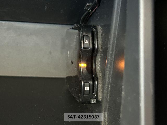 Daihatsu HIJET TRUCK 2016-06 3832938-27