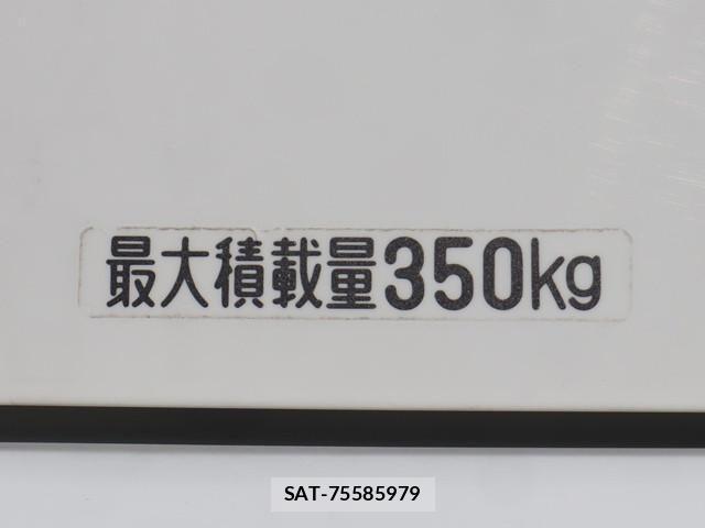 Daihatsu HIJET TRUCK 2016-09 4109830-18