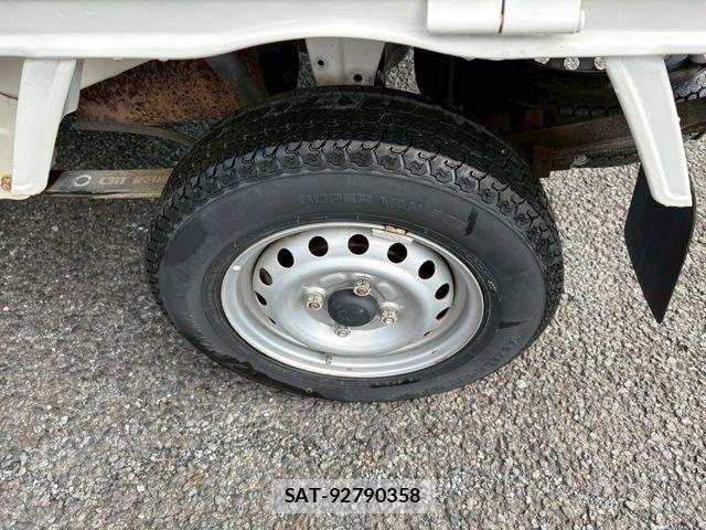 Daihatsu HIJET TRUCK 2015-02 4241197-9